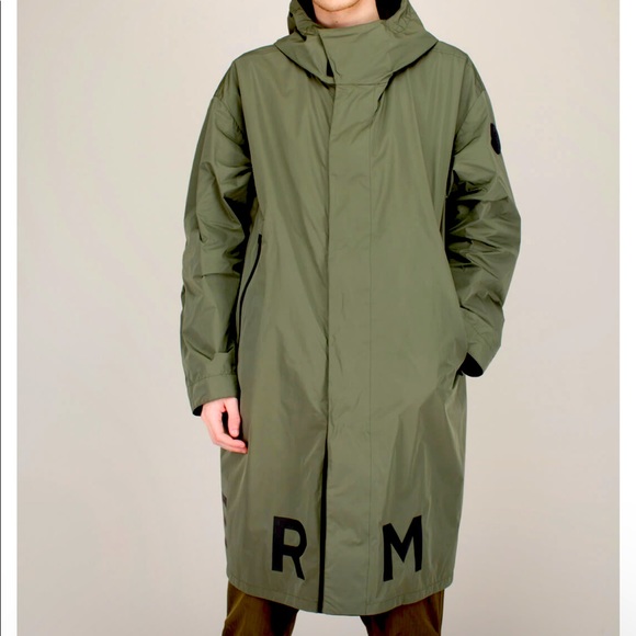MONCLER
Reversible Green & Black Coffre Coat - Picture 3 of 6
